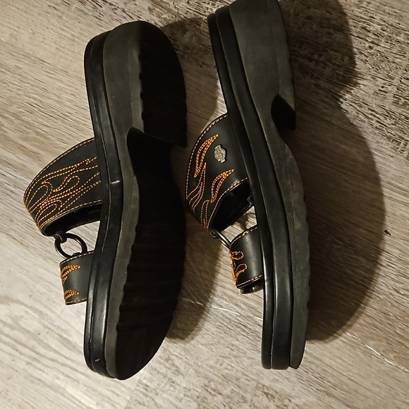 Harley Davidson Sandals Like New Size 8M - Picture 5 of 16